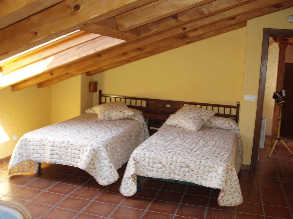 Готель La Casona De Dona Petra Villarmentero de Campos Екстер'єр фото