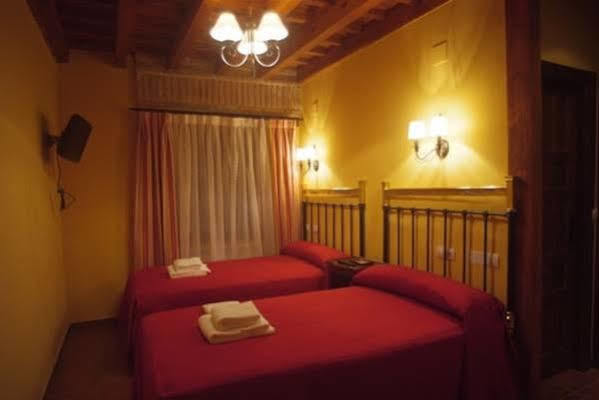 Готель La Casona De Dona Petra Villarmentero de Campos Екстер'єр фото
